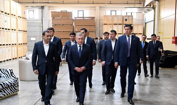 President of Uzbekistan visits Chilanzar industrial zone, Tashkent