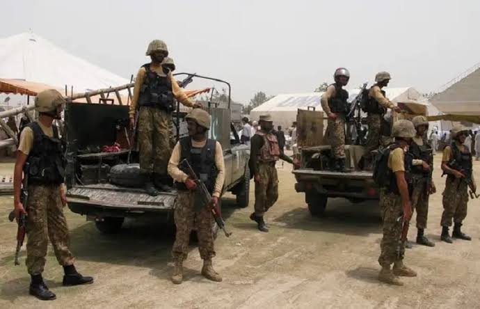 Pak security forces