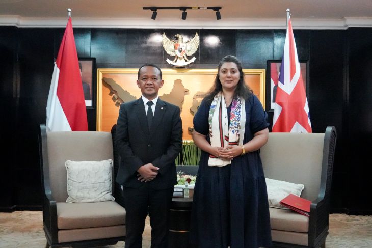 Indonesia, UK discuss investment opportunities in electric battery development