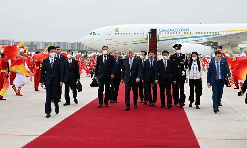 President of Kazakhstan arrives in China