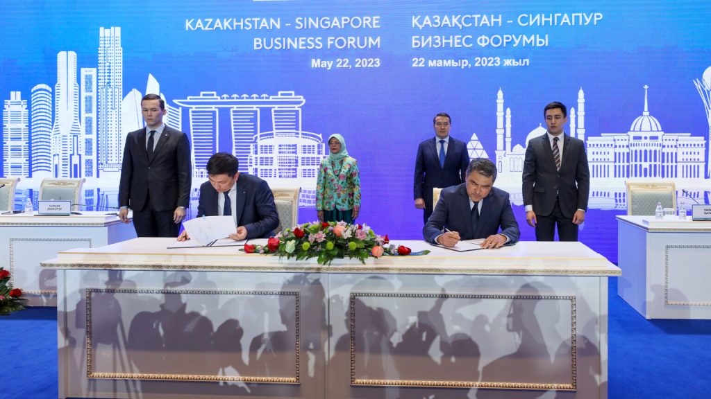 Kazakhstan and Singapore sign $275 million in commercial documents
