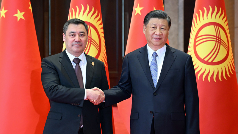 Xi Jinping holds talks with Kyrgyz President