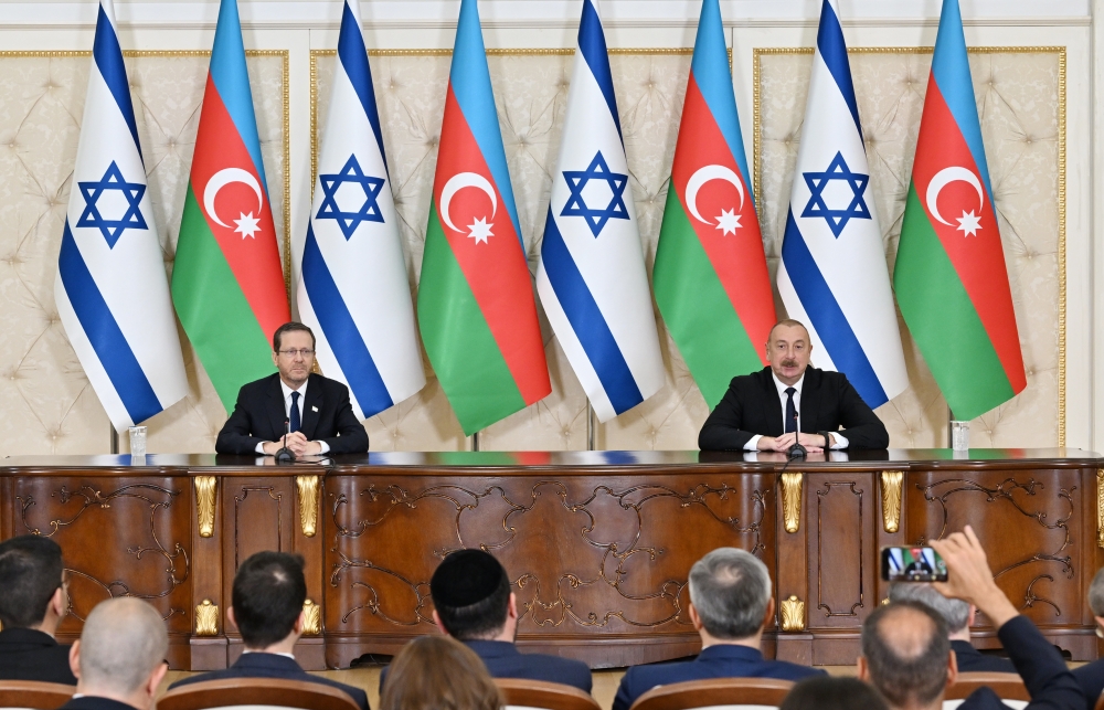 Presidents of Azerbaijan and Israel make press statements