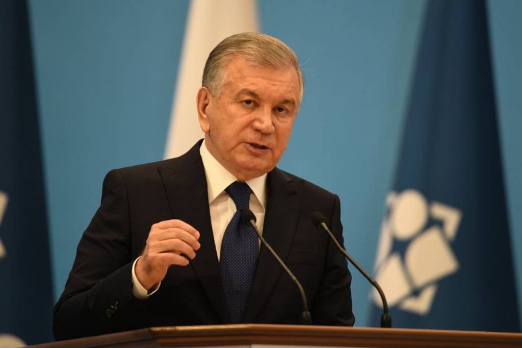 Shavkat Mirziyoyev introduces his campaign program