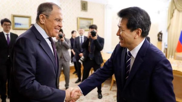 Li Hui, Russian diplomats meet on Ukraine crisis
