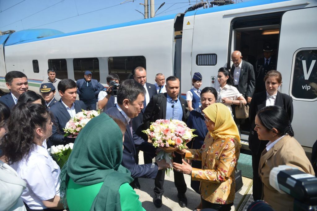 President of Singapore visits Samarkand