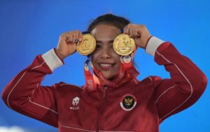 Indonesian women para-lifters