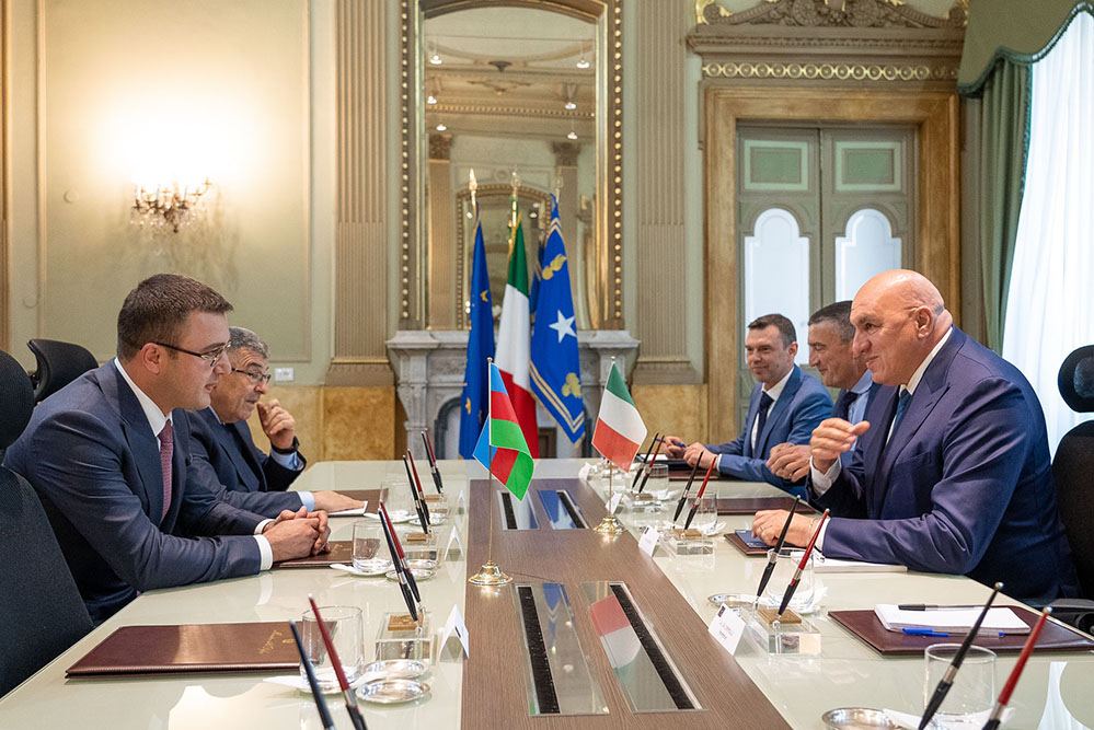 Azerbaijan, Italy discuss military cooperation