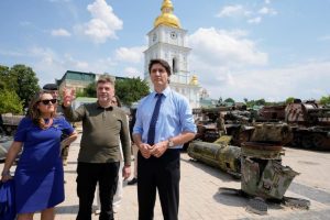 Canadian PM Trudeau meets Zelenskyy on surprise trip to Kyiv