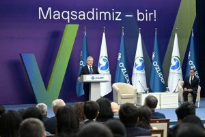 Mirziyoyev meets with Bukhara region voters