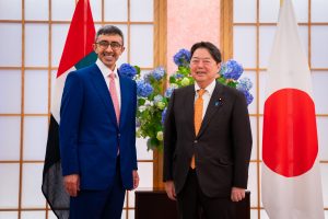 Abdullah bin Zayed, Japanese FM discuss cooperation