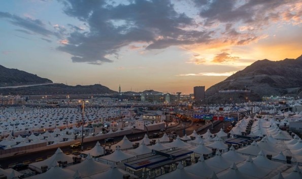Hajj officially begins, 2 million pilgrims from around World converge on Mina