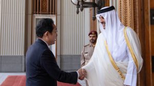 Amir of Qatar holds talks with Kishida