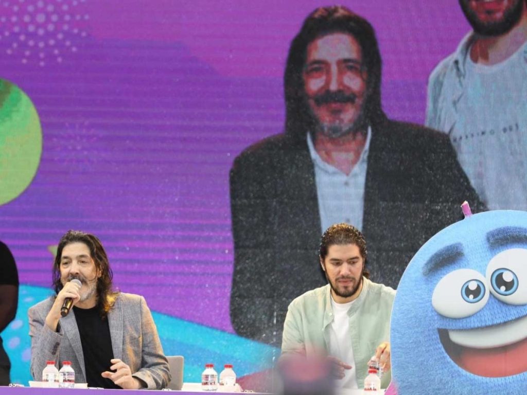 Tarek Alarabi performs at Qatar Toy Festival