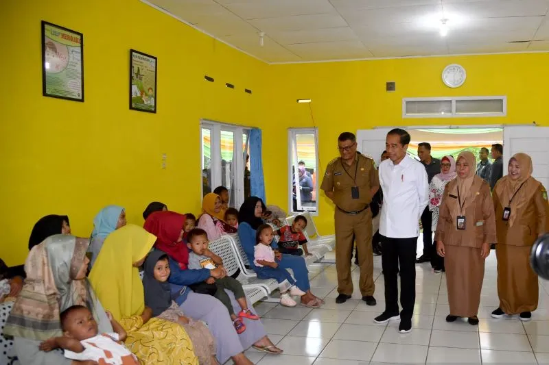 Indonesian President urges health centers to reduce stunting cases