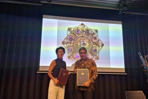 Dutch government returns historical objects to Indonesia