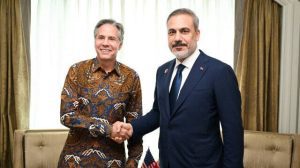 Turkish FM meets his counterparts at ASEAN Forum in Indonesia