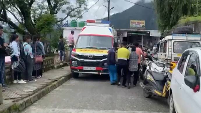 Transformer explodes in India kill 16 people
