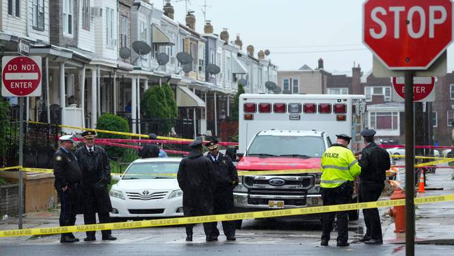 Shooting in Philadelphia, 4 people killed, 4 injured
