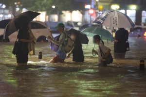 Heavy rains in Seoul, leaves 4,000 households without electricity