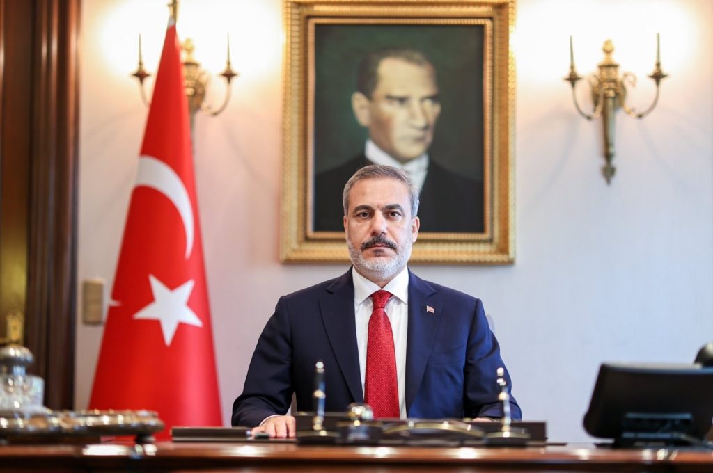 Turkish FM to visit Azerbaijan