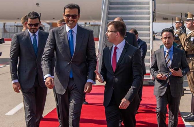 Qatari Amir arrives in Budapest