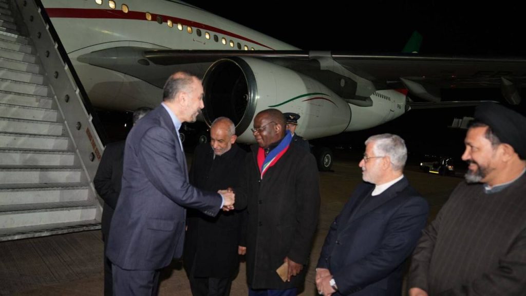 Iranian FM arrives in South Africa