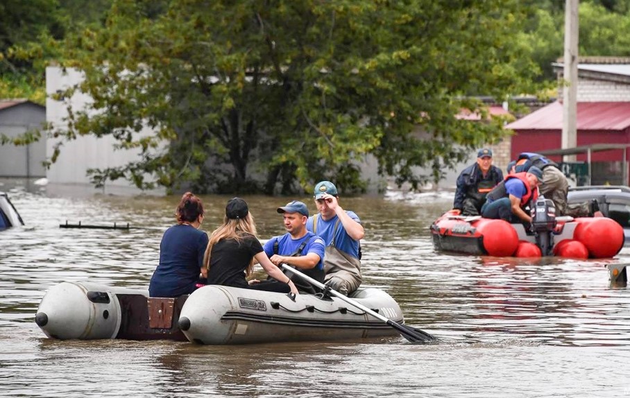 Russia evacuates 2,000 in Far East flooding