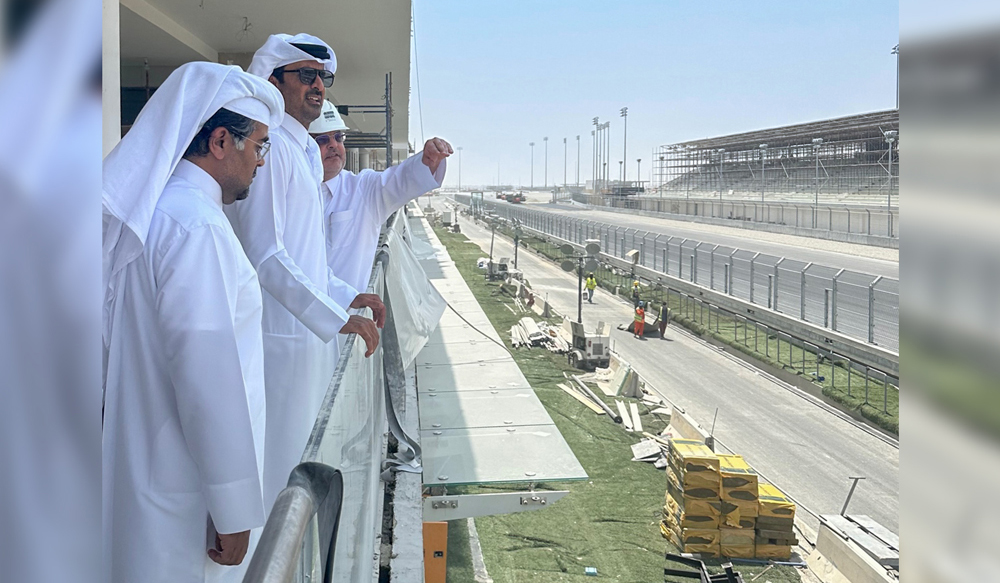 Amir of Qatar visits Lusail International Circuit
