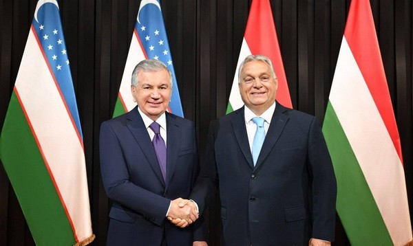 Shavkat Mirziyoyev meets with PM of Hungary