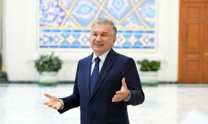 Shavkat Mirziyoyev becomes familiar with transport, energy and industry projects