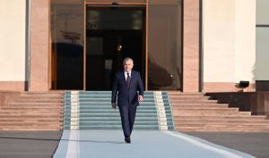 Shavkat Mirziyoyev departs for Turkmenistan
