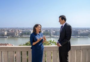 Amir of Qatar expresses happiness on talks with Hungarian president, PM