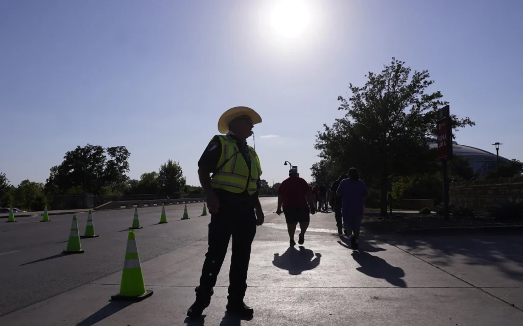 Sweltering temperatures bring misery to large portion of central U.S.