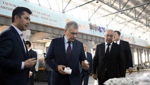 Shavkat Mirziyoyev visits industrial enterprises in Angren Free Economic Zone
