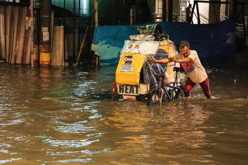Taiwan shuts markets, schools as strong typhoon approaches