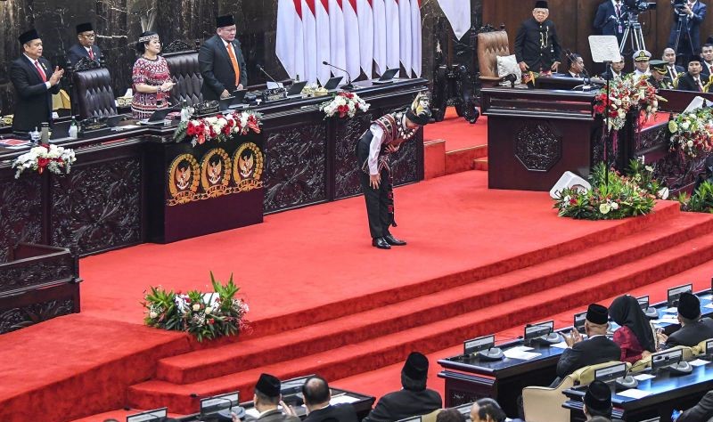 Jokowi thanks all parties for support while running government