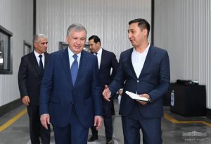 Uzbek President visits Siyovush Textile