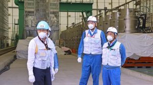 Japanese PM visits Fukushima nuclear plant