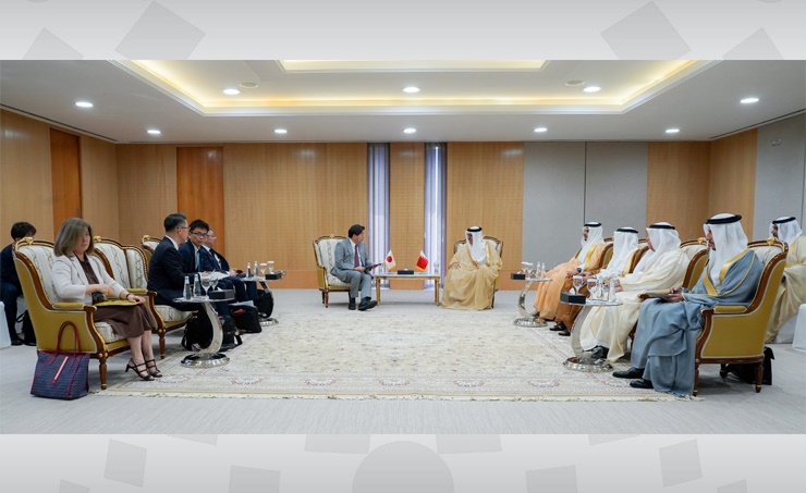 Bahraini, Japanese FMs discuss ways to bolster bilateral cooperation
