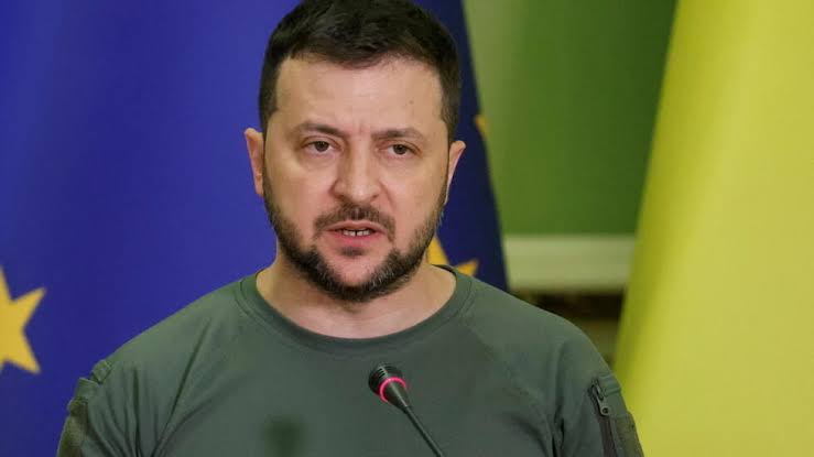 Ukraine troops are 'moving forward', Zelenskiy says
