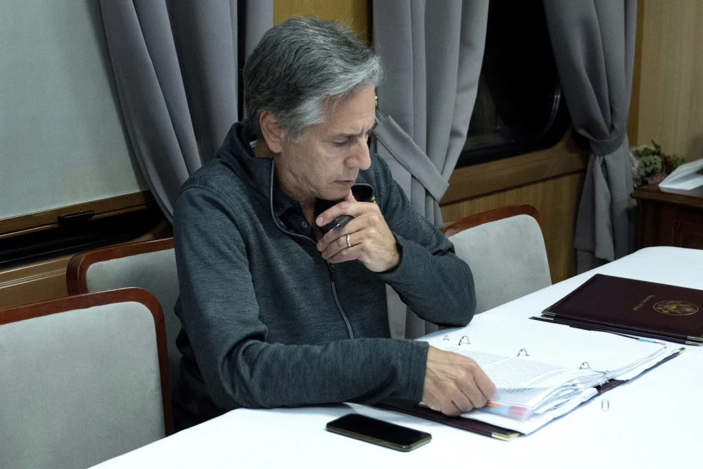 Blinken arrives in Kyiv on an unannounced visit