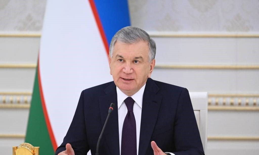 Shavkat Mirziyoyev chairs meeting for strengthening mahalla system