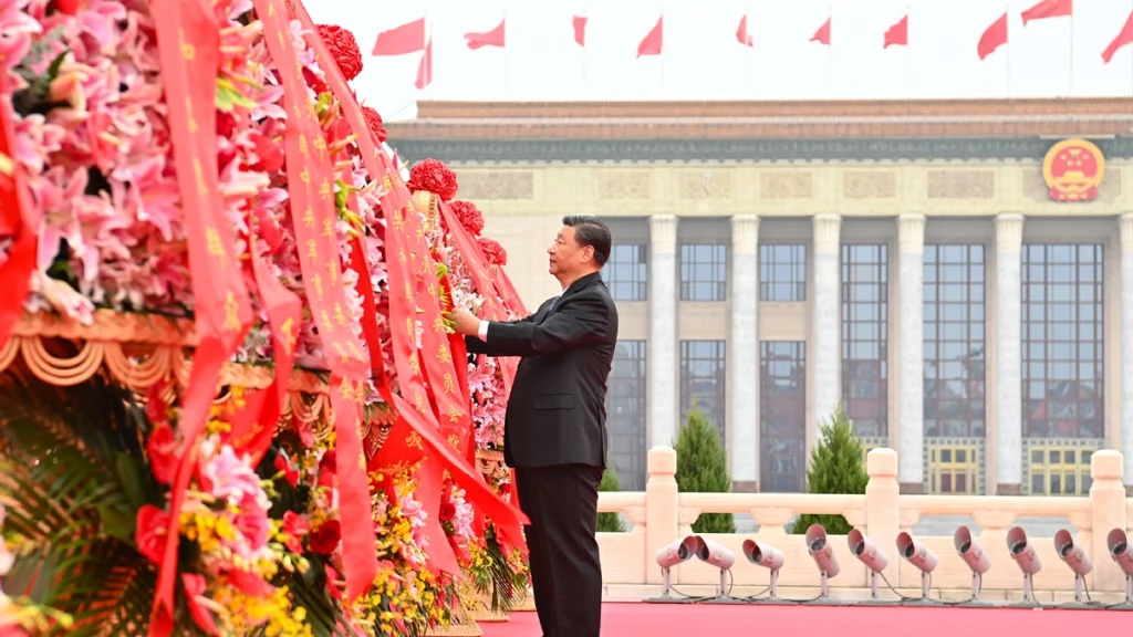 China Martyrs' Day: Xi pays tribute to fallen national heroes