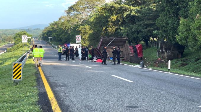 Freight truck crash in southern Mexico, 10 migrants killed, 17 injured