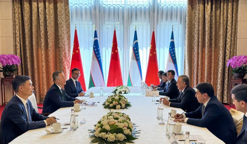 Shavkat Mirziyoyev meets with Chairman China's CAMCE