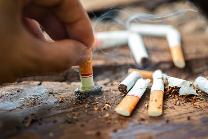 UK proposes ban on cigarettes for younger generations