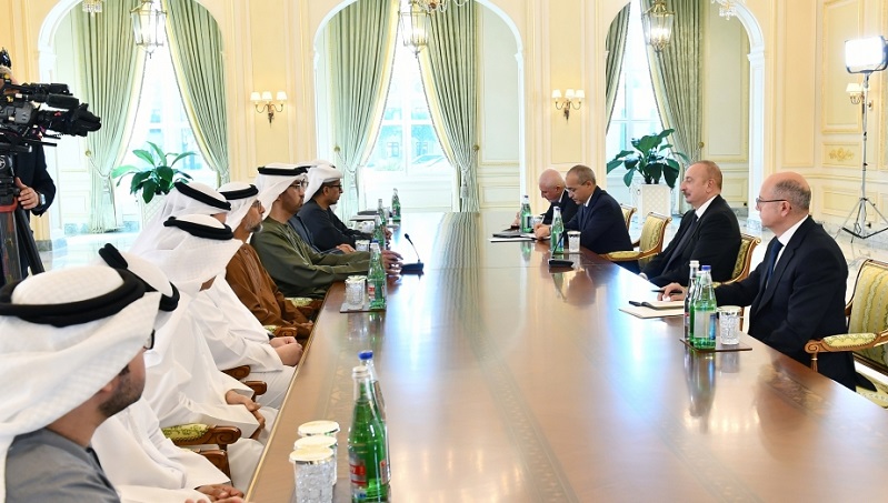 President Ilham Aliyev receives UAE delegation