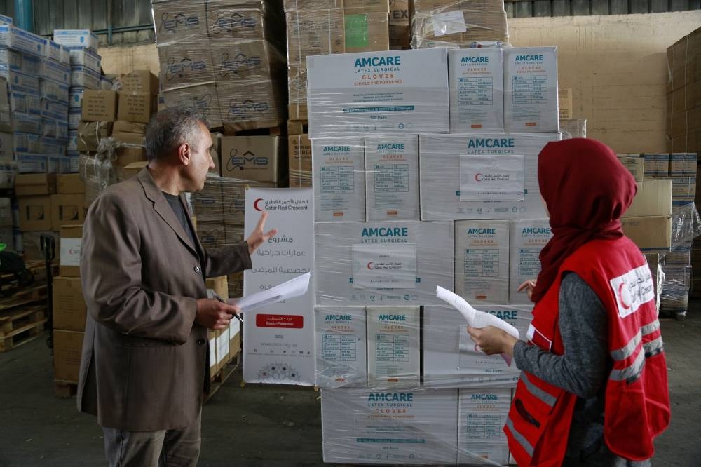 QRCS distributes medicines and medical consumables to Gaza hospitals