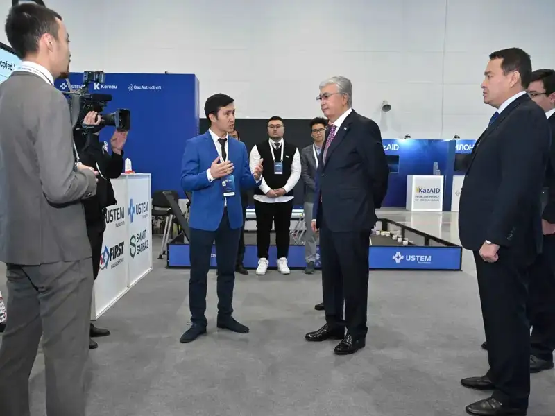 President Tokayev attends Digital Bridge exhibition
